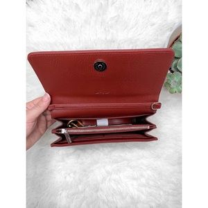 Matt & Nat Bags - Matt & Nat Bee Crossbody bag in Henna red Matt & Nat Bags - Matt & Nat Bee Crossbody bag in Henna red
